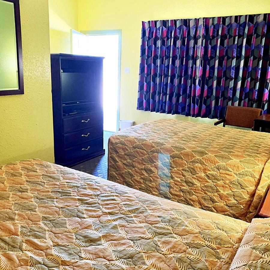 Luxury Inn Мидленд Экстерьер фото